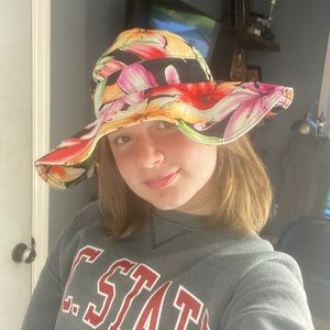 Womens Liz Claiborne Beach Hat